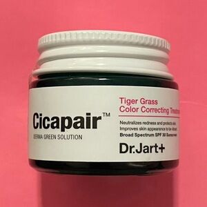 Dr. Jart+ Cicapair Tiger Grass Color Correcting Treatment